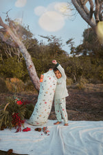 Load image into Gallery viewer, *LAST PIECE* (Casing) Lovey - London