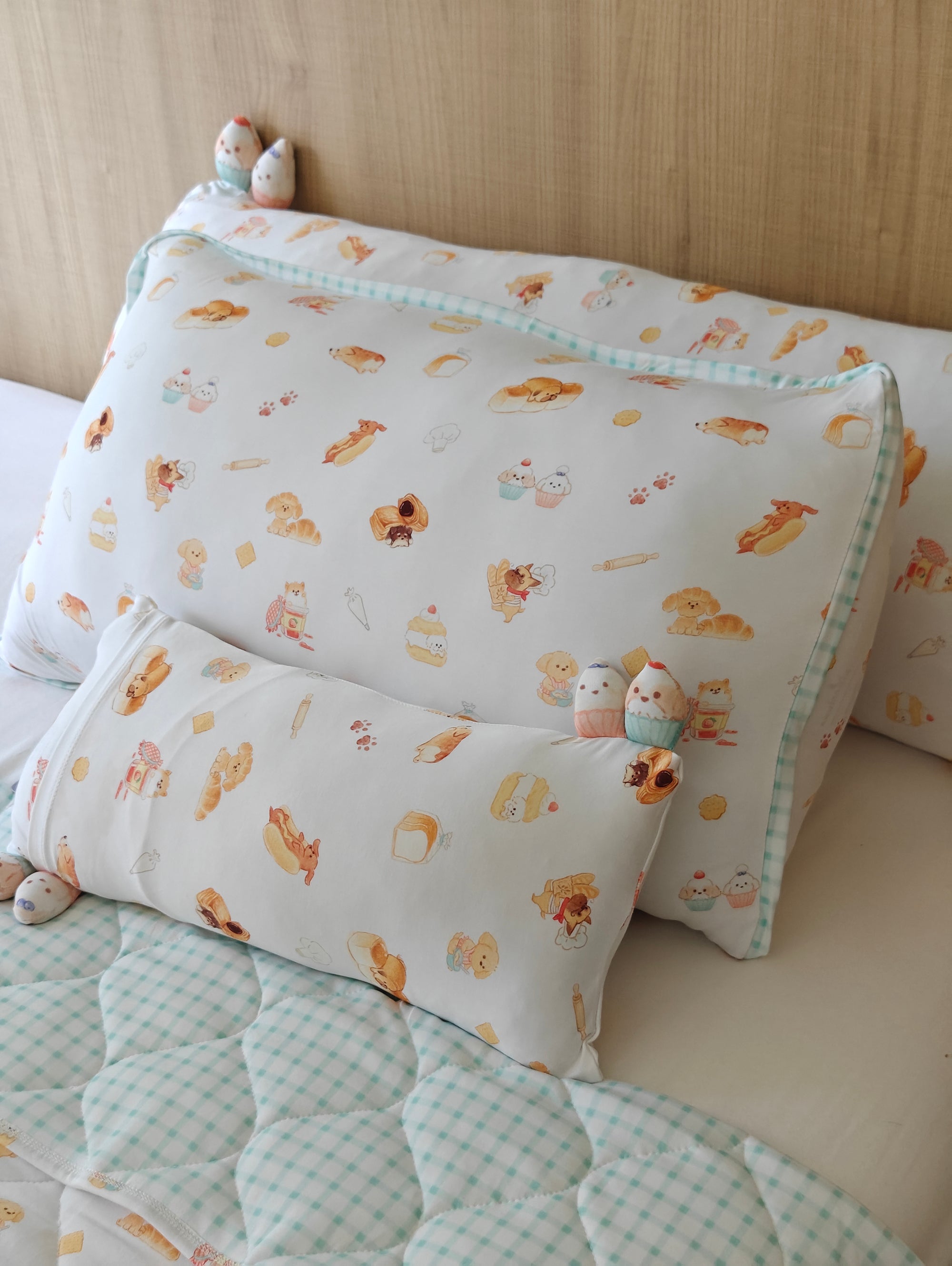 *BACKORDER*  Lovey & Pillow - PAWtesserie