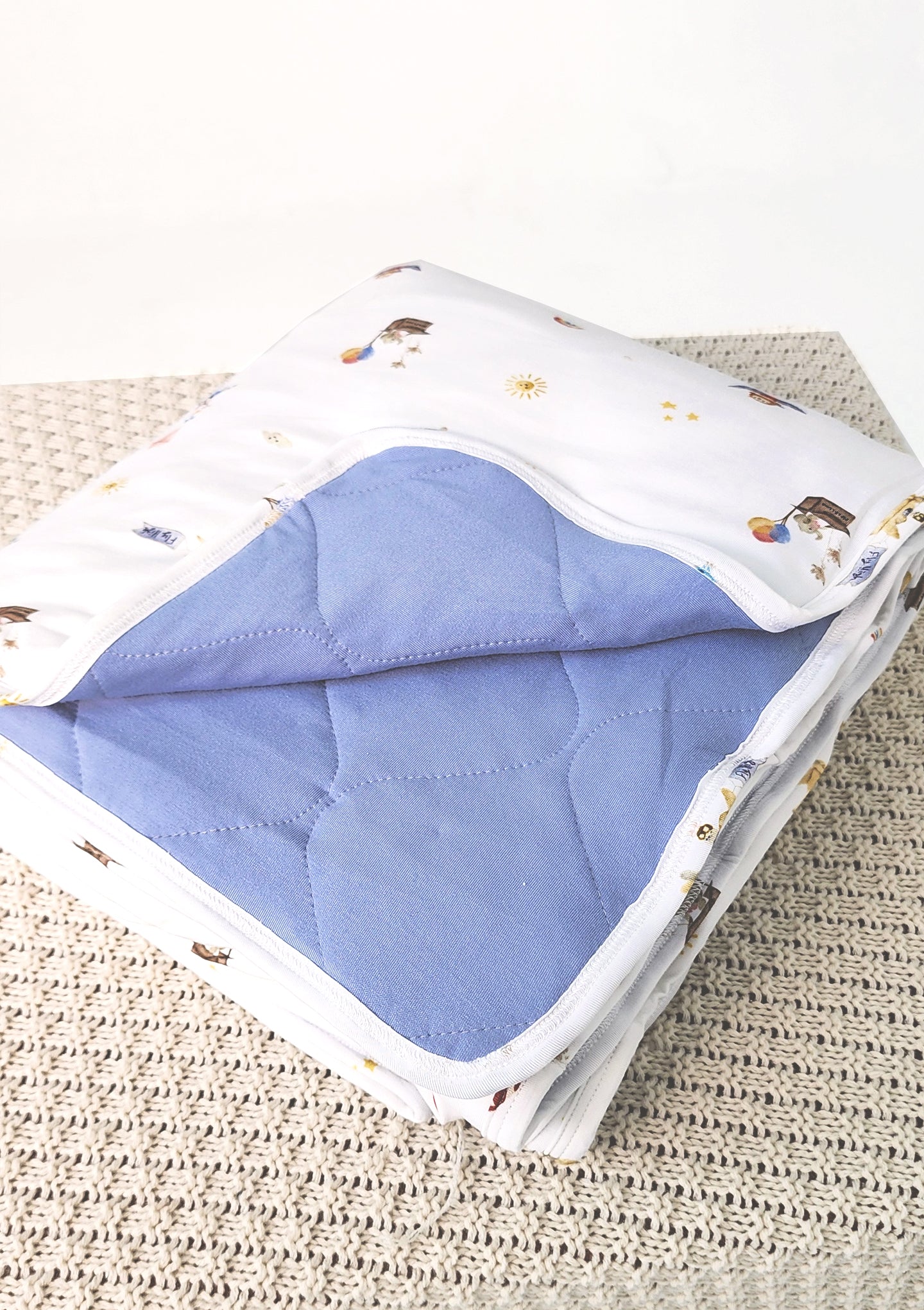 Bamboo Quilt Blanket - Fly High